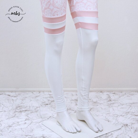 NWT Bundle of Noire Blanc Floral Workout Bra & Leggings Orange Pink White Women - Picture 4 of 12